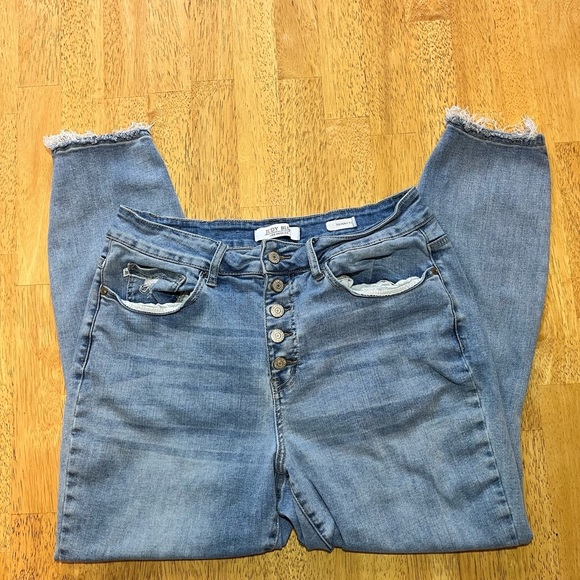 Judy Blue Skinny Fit Women’s Jeans Size 16W Distressed Hem - Picture 13 of 14